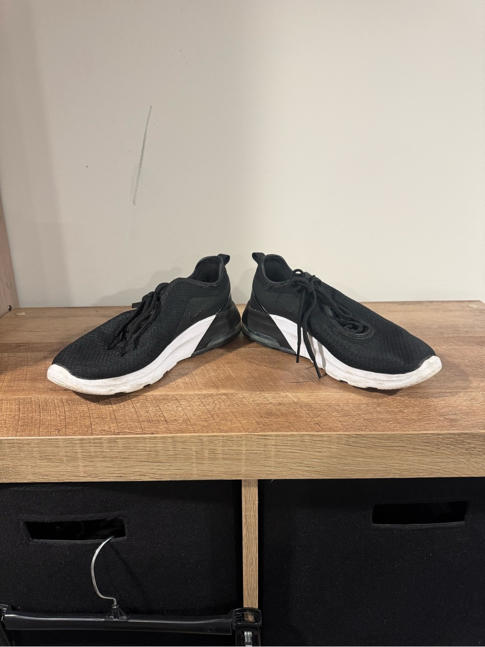 Nike Women's Black and White Sneakers - Picture 4 of 5